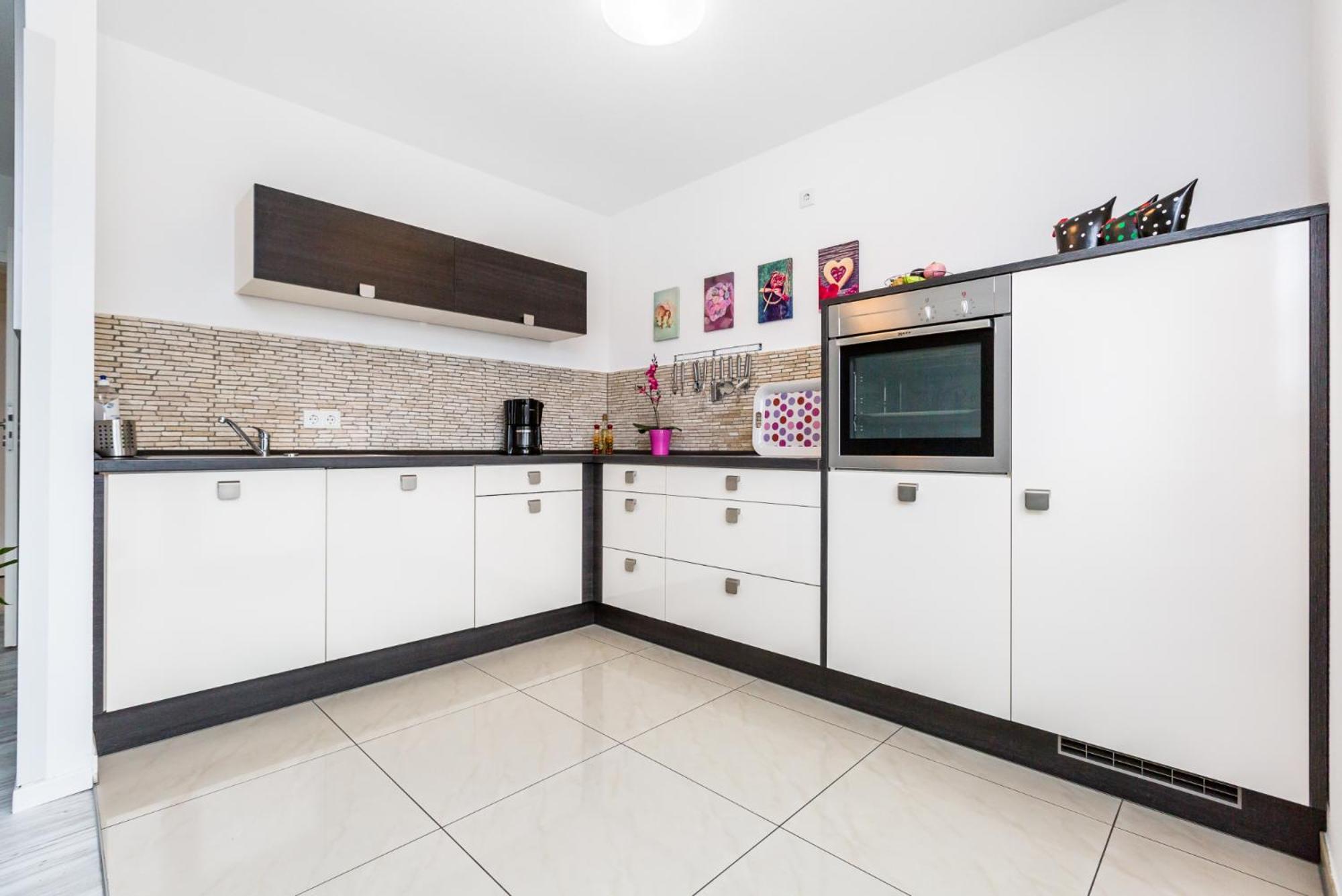 Apartment Koeln Rath Exterior photo